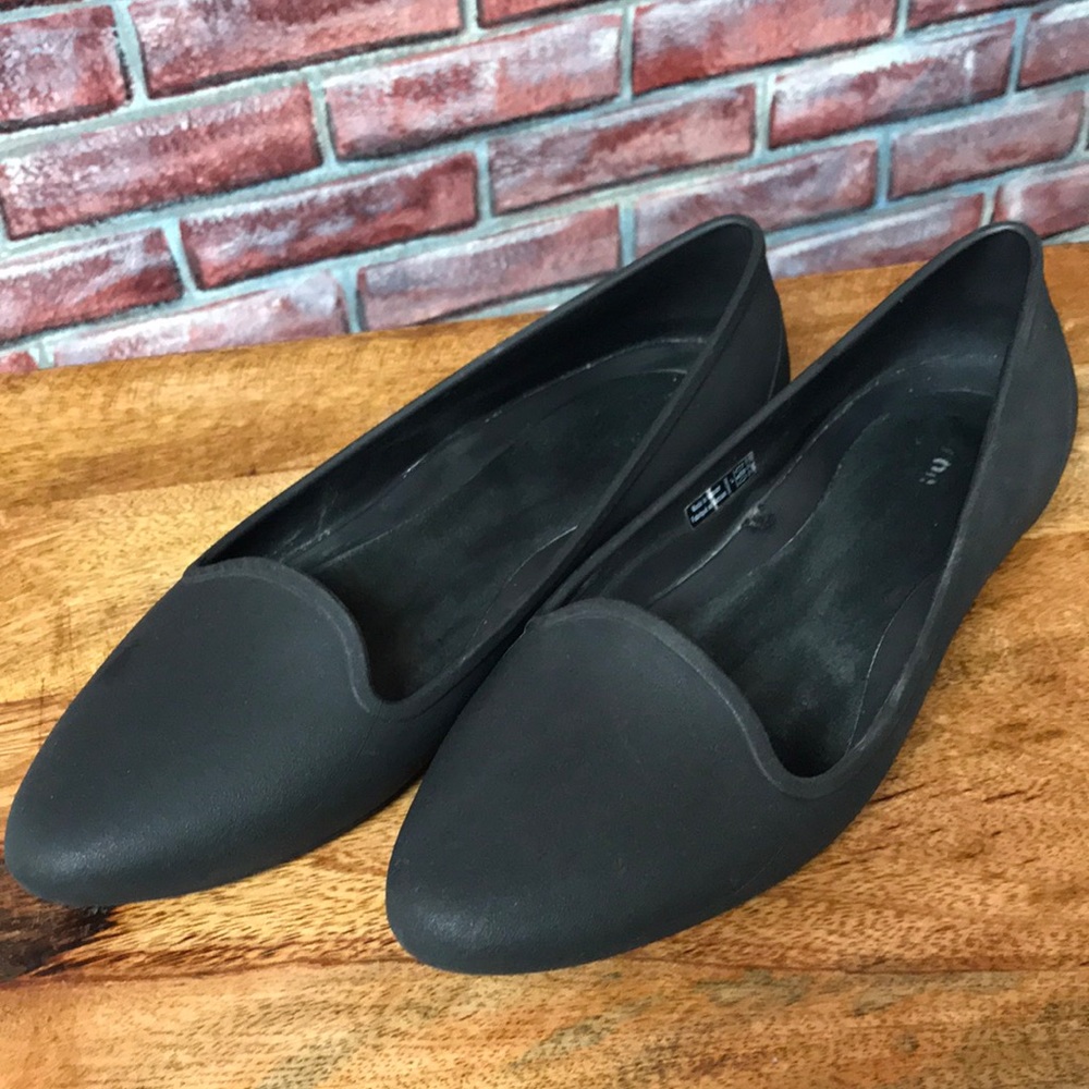 Croc Flats 7w